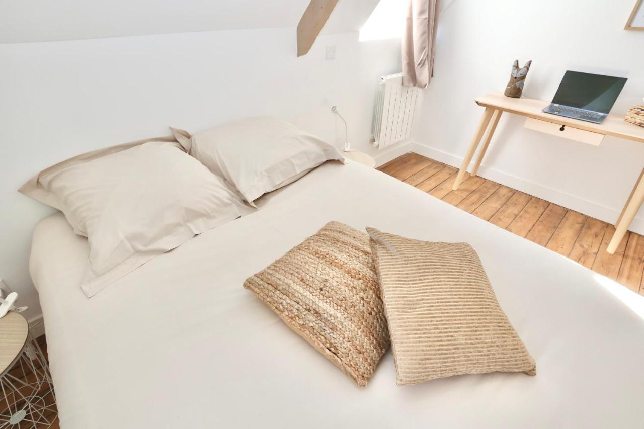 Napoleon Gare 7 T2 Dernier Etage Bylocly Apartman Pontivy Kültér fotó